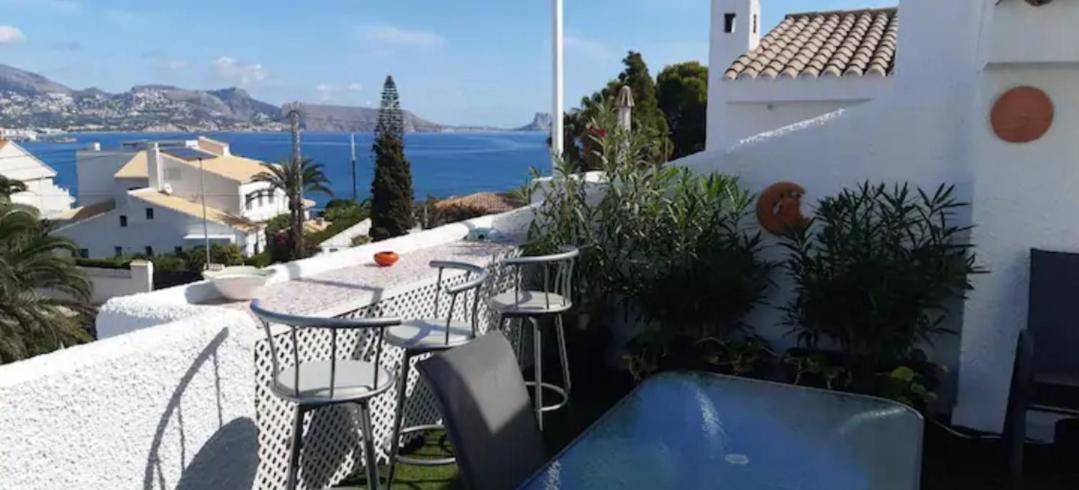 House In The Center Of Albir, 2 Min Walk From The Beach El Albir Bagian luar foto