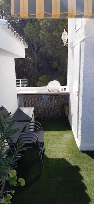 House In The Center Of Albir, 2 Min Walk From The Beach El Albir Bagian luar foto