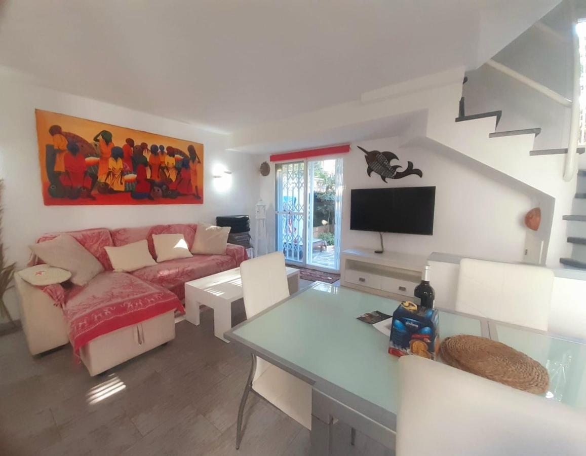 House In The Center Of Albir, 2 Min Walk From The Beach El Albir Bagian luar foto